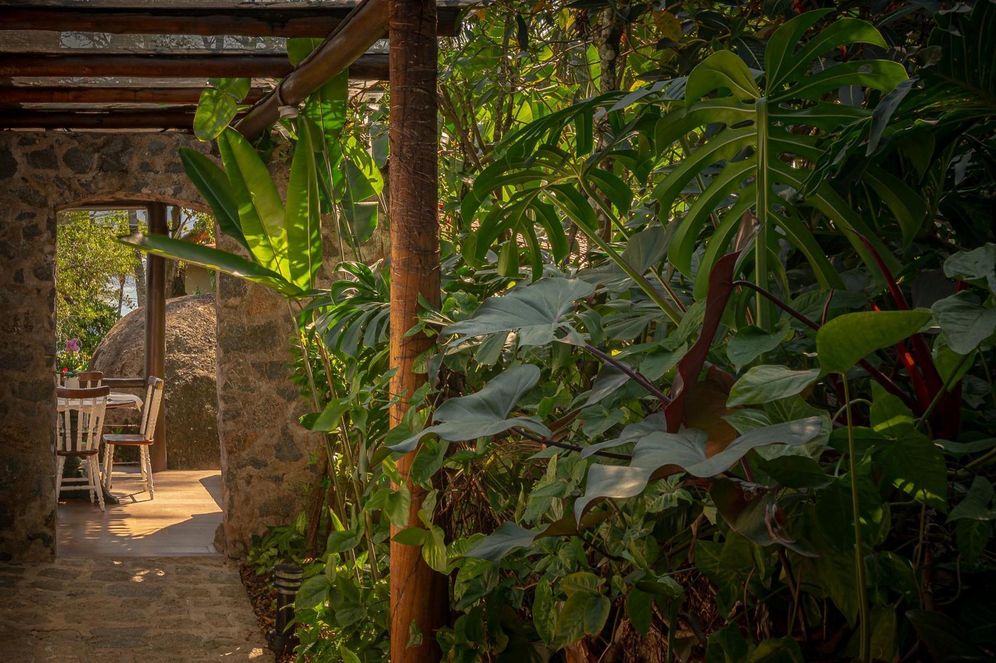 Porto Pacuiba Hotel Ilhabela Exteriör bild